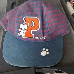 Vintage Peanuts hat 